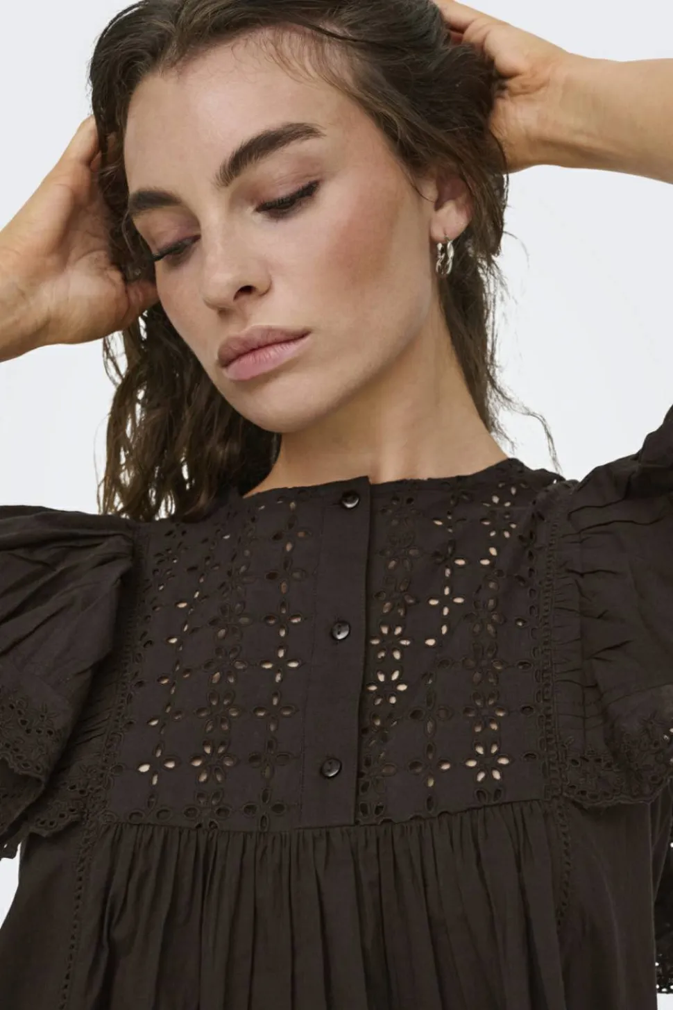 Jacqueline de yong